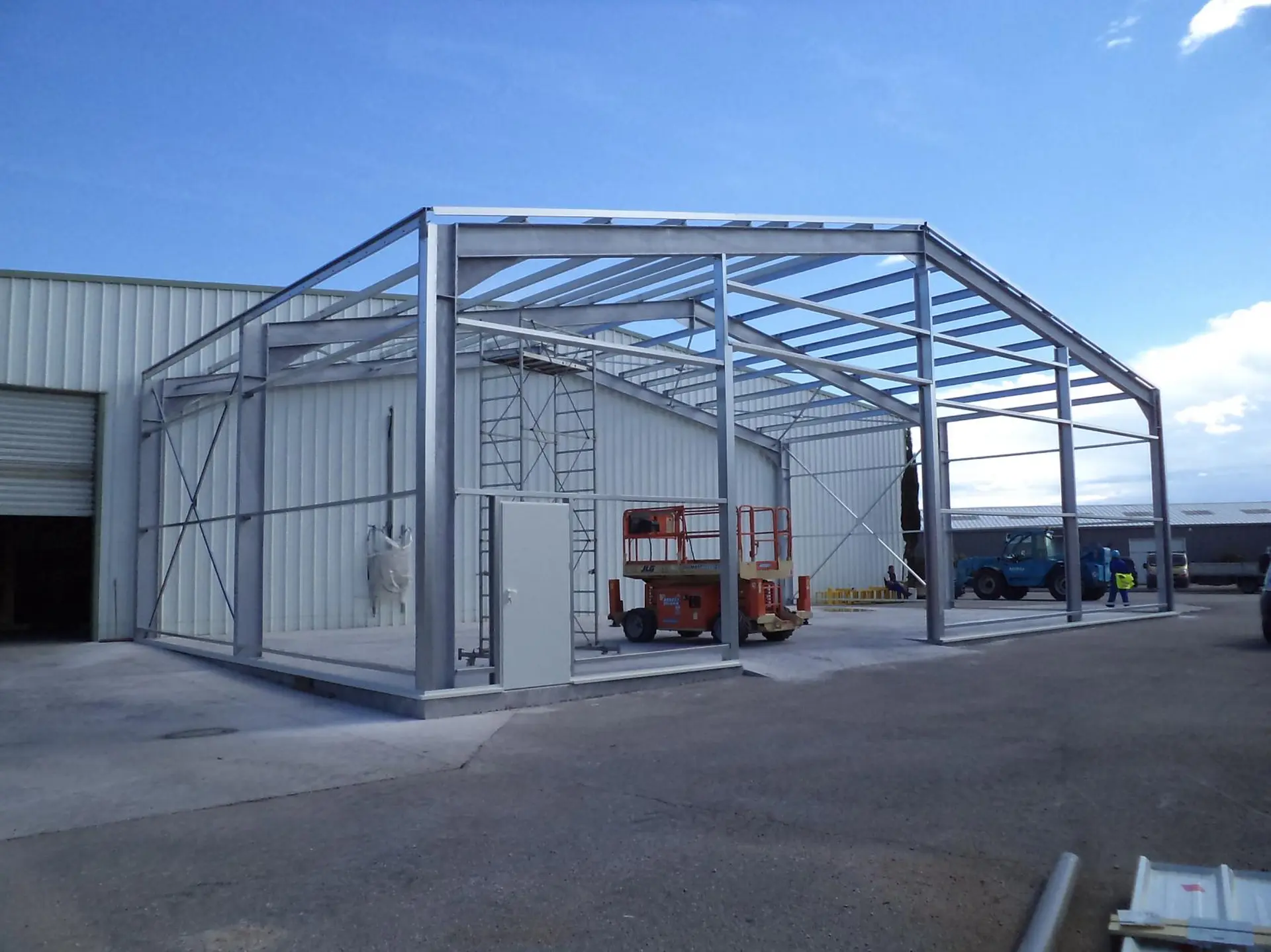 Construction métallique Hangar à Monteux